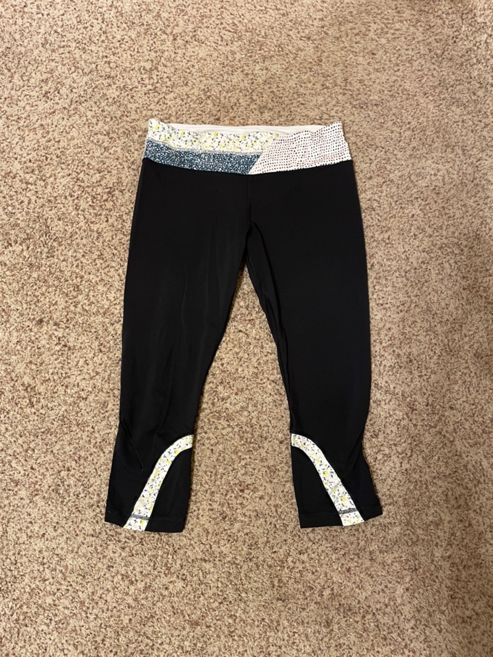 Lululemon capri length leggings - Picture 6 of 9